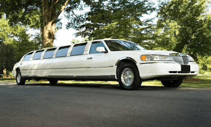 a white limo a white limo